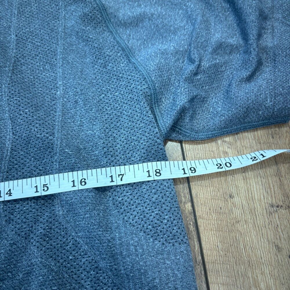 Lululemon Metal Vent Tech Short-Sleeve Shirt Gray Athletic Gym Workout Stretch M - Picture 4 of 6